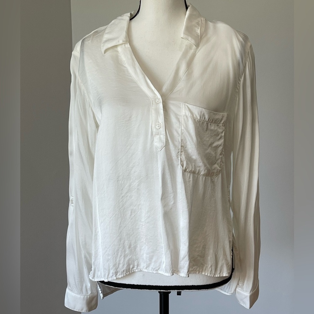 Young Fabulous & Broke rolled tabbed sleeve top size medium